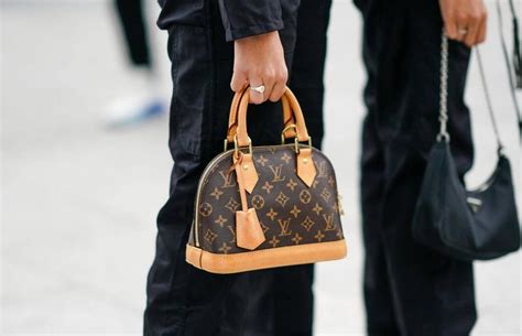 how much does a louis vuitton bag cost in paris|louis vuitton bag price range.